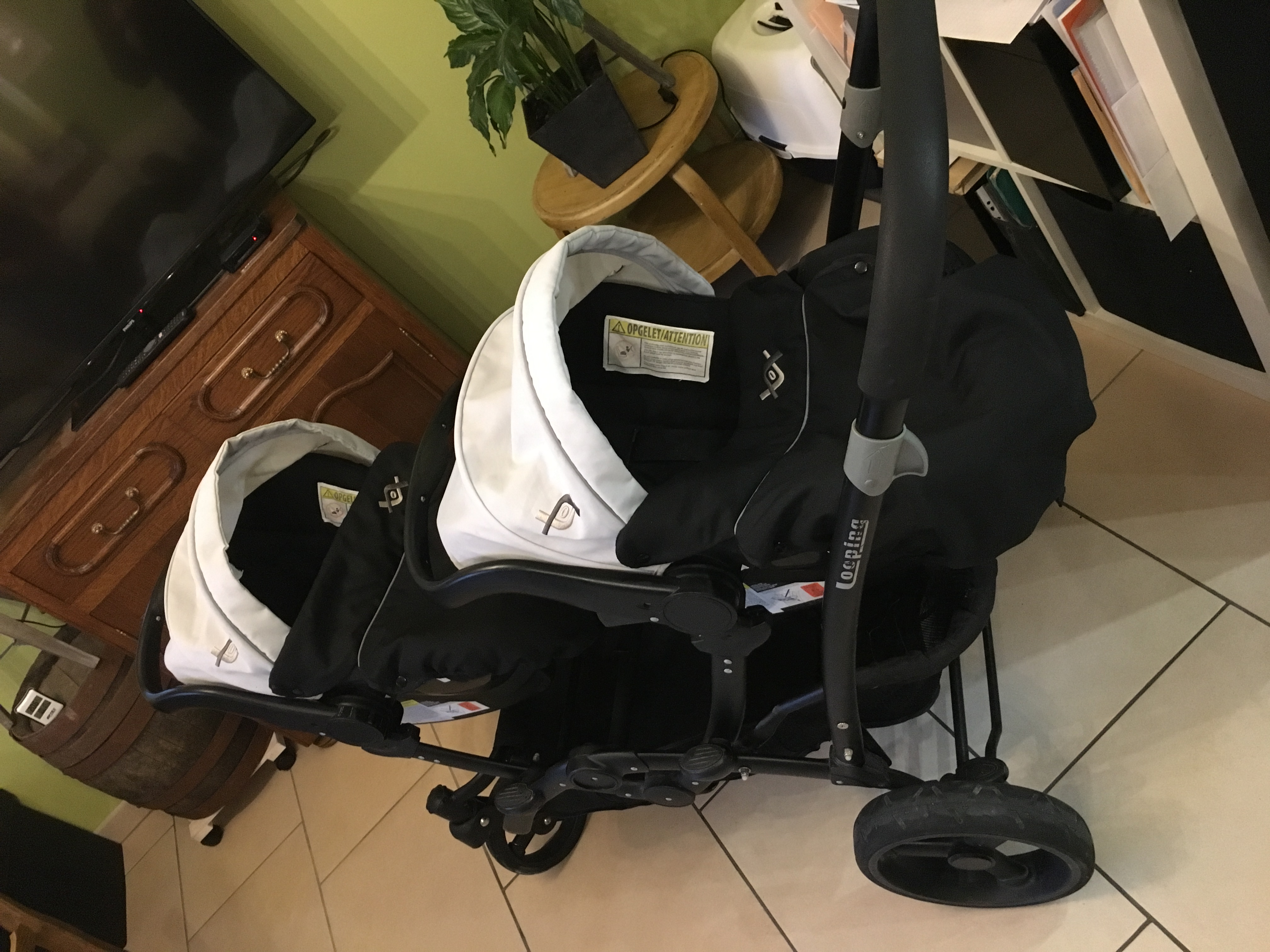 looping poussette jumelle mambo avec deux sièges auto
