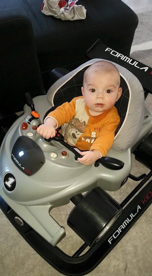 trotteur formula baby
