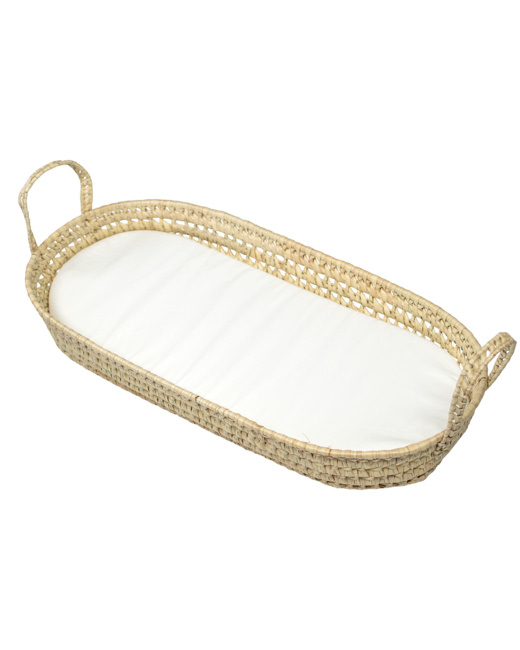 Matelas à langer et panier en fibres naturelles