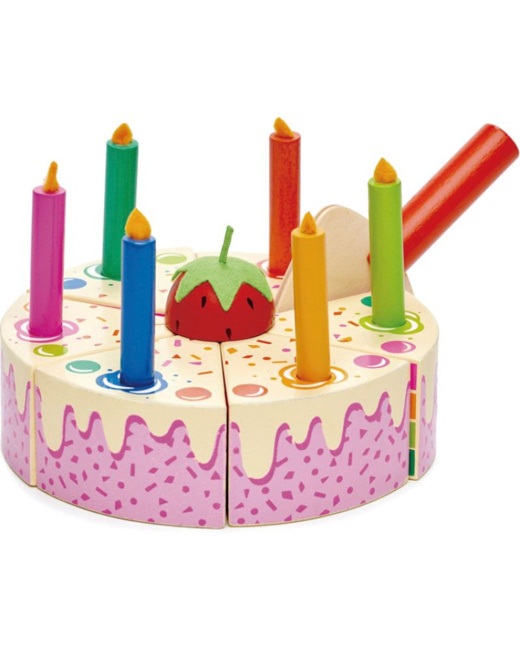 Gâteau d'anniversaire arc-en-ciel à découper