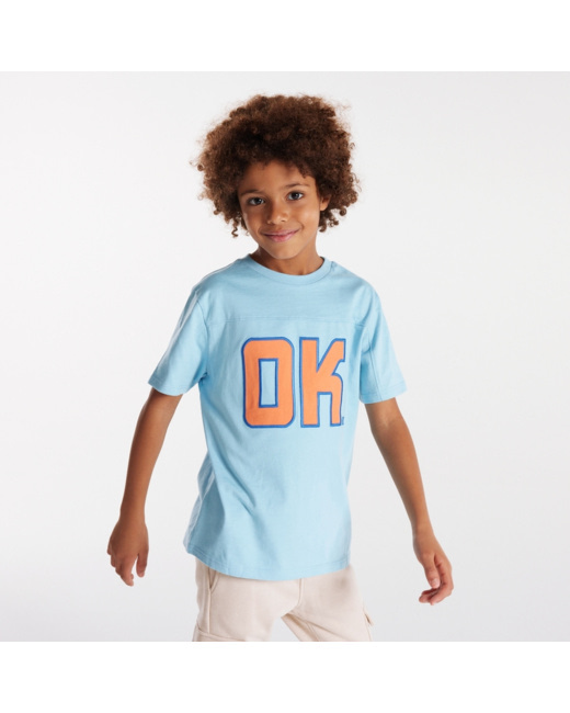 T-shirt motif brodé bleu garçon