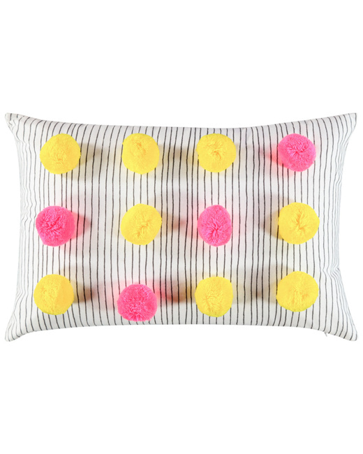 Coussin décoratif à pompoms colorés fluo