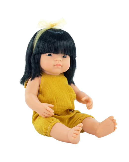 Poupée fille asiatique