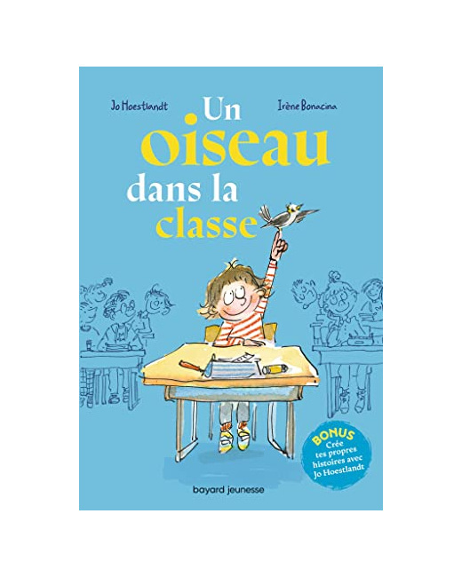 Un oiseau dans la classe