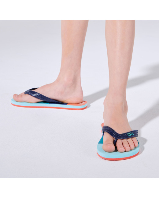 Tongs 4 couleurs bleues garçon