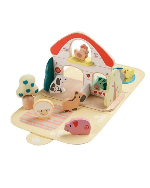 Ferme transportable en bois et tissu