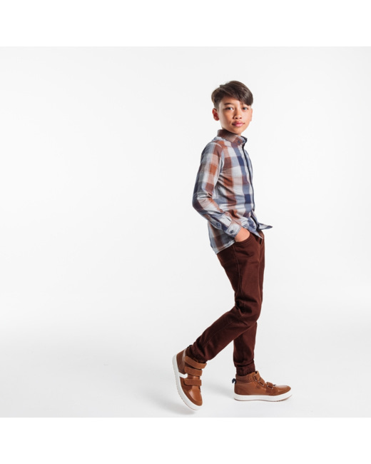 Pantalon carrot en toile marron garçon