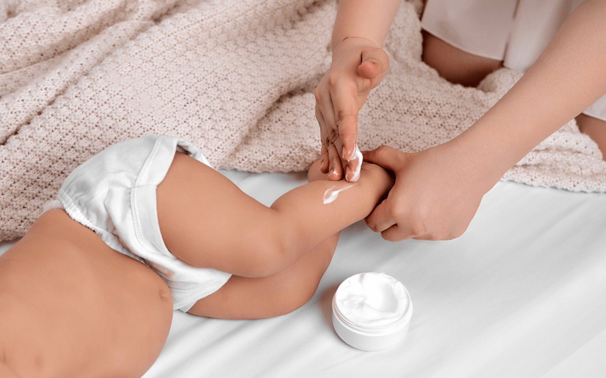 Comment protéger la peau de votre bébé quand il fait froid ?