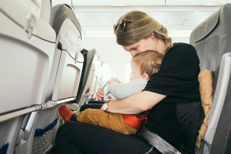 Comment voyager avec un bébé ?