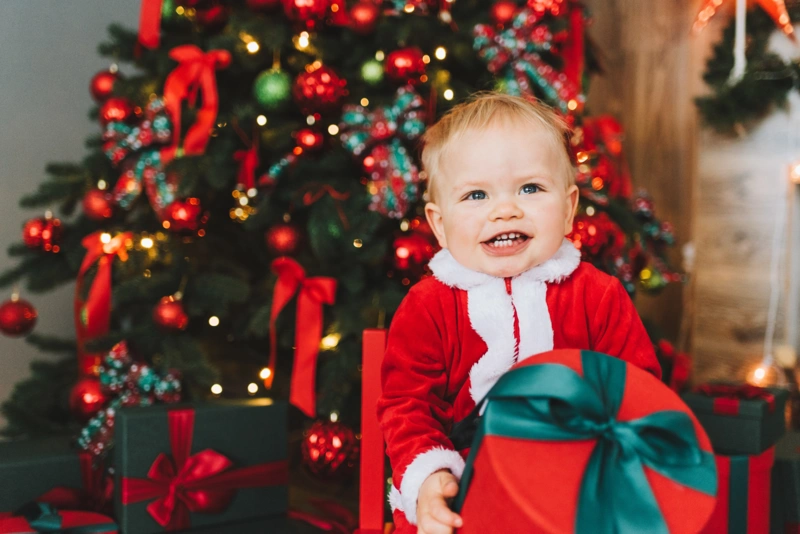 Idées cadeaux de Noël pour bébé : de 6 à 12 mois