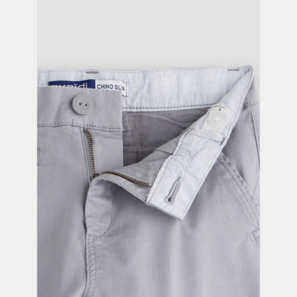 Avis Pantalon ceinturé en toile gris garçon OKAIDI 4