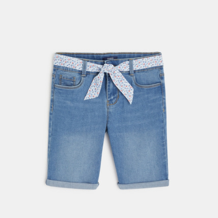 Avis Bermuda en jean et ceinture ruban bleu fille OKAIDI 1