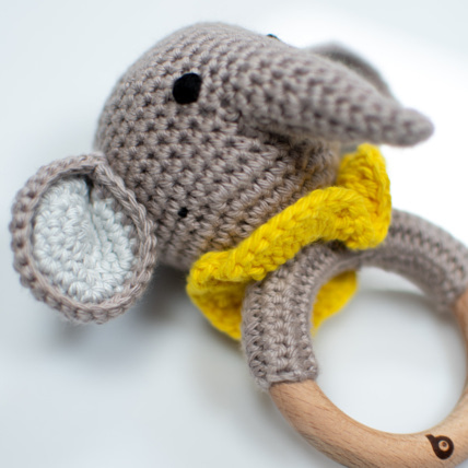 Avis Hochet en coton tricot et bois naturel Sevira Kids 5