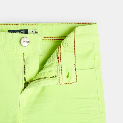 Avis Bermuda slim en toile hyperstretch fluo jaune garçon OKAIDI 2
