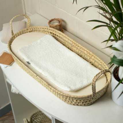 Avis Matelas à langer et panier en fibres naturelles Sevira Kids 2