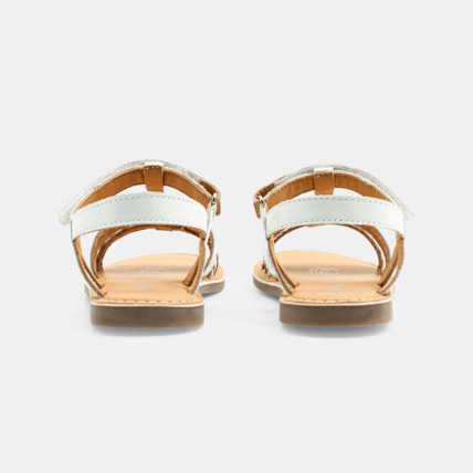 Avis Sandales en cuir blanches fille OKAIDI 5