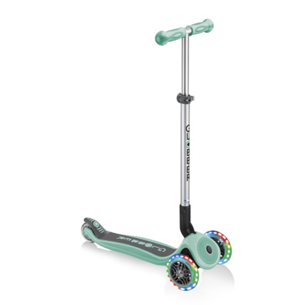 Avis Trottinette PRIMO FOLDABLE PREMIUM LIGHTS 3 roues lumineuses, pliable Globber 3