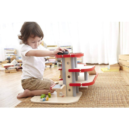 Avis Garage parking en bois PLAN TOYS 2