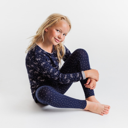 Avis Pyjama 2 pièces en jersey motif vélos phosphorescents rose fille OKAIDI 1