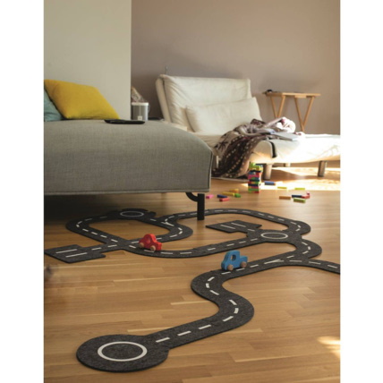 Avis Circuit avec 2 voitures GOKI 2