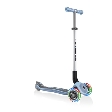 Avis Trottinette PRIMO FOLDABLE PREMIUM LIGHTS 3 roues lumineuses, pliable Globber 1