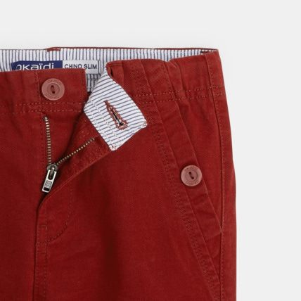 Avis Pantalon chino slim ceinturé en toile unie rouge garçon OKAIDI 2