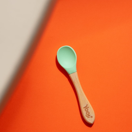 Avis Cuillère en silicone pour bébé Yooji 1