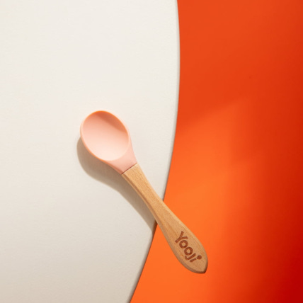 Avis Cuillère en silicone pour bébé Yooji 3
