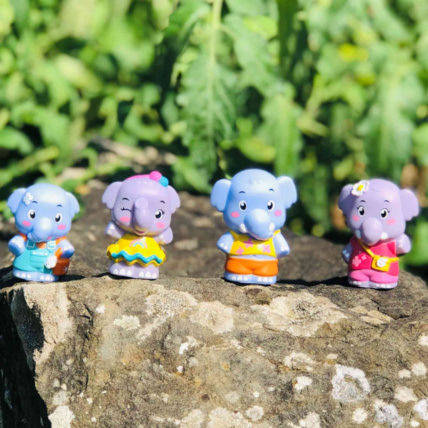 Avis 4 personnages famille ELEPHANT - Klorofil VULLI 3