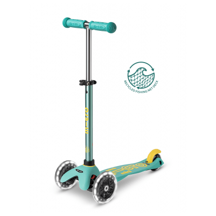 Avis Trottinette Mini Deluxe Eco LED Micro Mobility 1