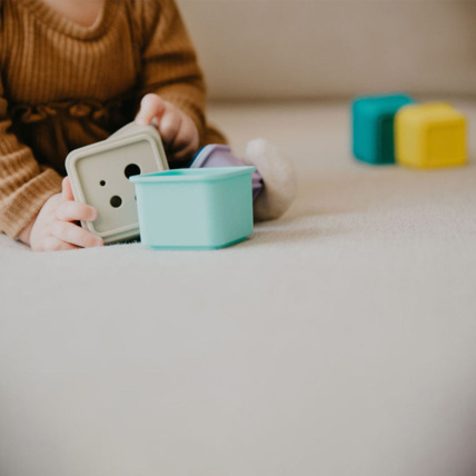 Avis Jouets à empiler en silicone - Stäck Bblüv 8