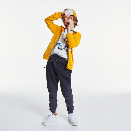 Avis Sweat zippé à capuche à motif sport jaune garçon OKAIDI 1