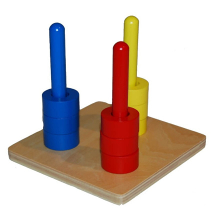 Avis Disques de couleur sur 3 tiges verticales ambiance montessori 1