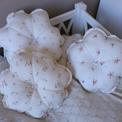 Avis Coussin Fleur Cam Cam Copenhagen 4