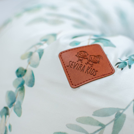 Avis Coussin d'allaitement ergonomique + housse, Eucalyptus Sevira Kids 2