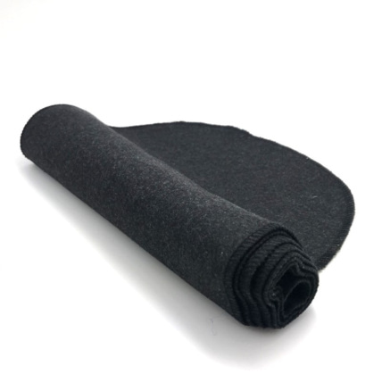 Avis Tapis pour chaine de 100 perles dorées ambiance montessori 1