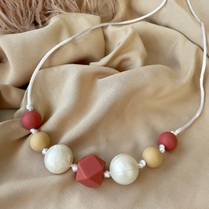 Avis Collier allaitement et portage Pearl LOVE & CARRY 1