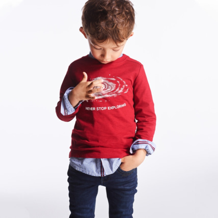 Avis T-shirt à message rouge garçon OKAIDI 1