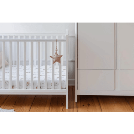 Avis Lit Bébé évolutif Starlight Cot Mon Lit Cabane 4