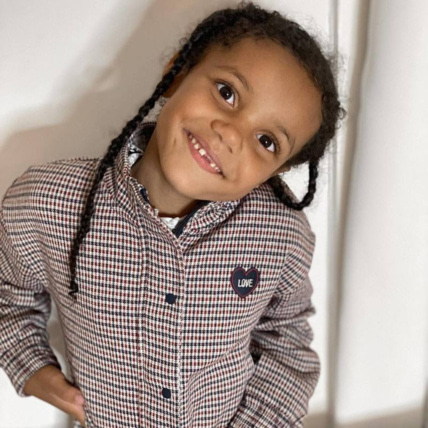 Avis Blouson à petits carreaux écusson love rouge fille OKAIDI 5