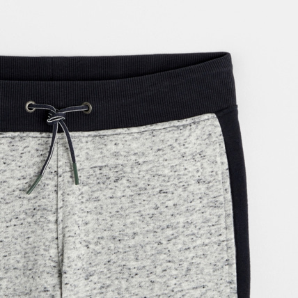 Avis Pantalon de jogging en molleton gris garçon OKAIDI 2