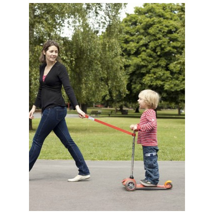 Avis Scoot'n pull Micro Mobility 3