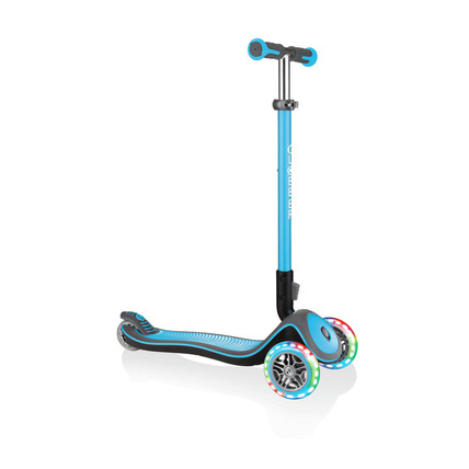 Avis Trottinette enfant 3 roues pliable Elite Deluxe Lights Globber 1