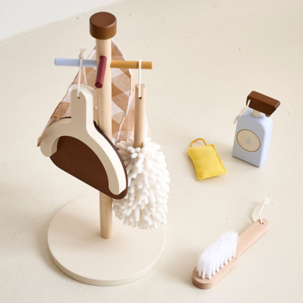 Avis Kit Ménage Enfant Bois Noyer Petite Amélie 8