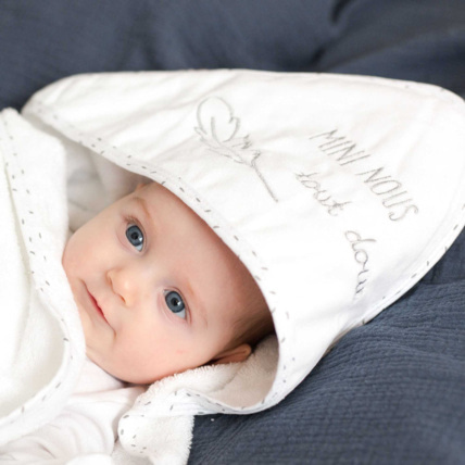 Avis Sortie de bain bébé Trois Kilos Sept 2