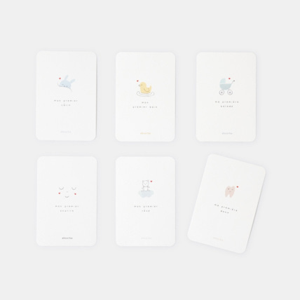 Pack cadeau naissance pyjama avec doudou et cartes tapes