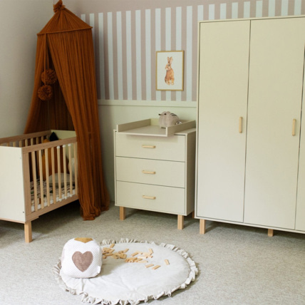 Avis Commode bébé en bois de hêtre 3 tiroirs sans plan à langer Laura Mon Mobilier Design 5