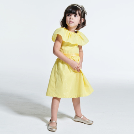 Avis Robe à encolure volantée jaune fille OKAIDI 1