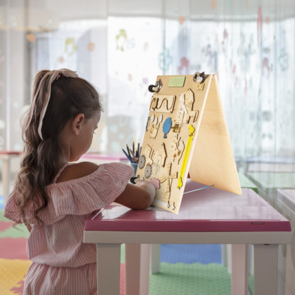 Avis Tableau d'activité sensoriel Montessori busy board en bois LEO 3TOYSM 5