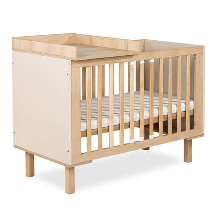 Avis Lit bébé évolutif à barreaux avec plan à langer amovible Laura Mon Mobilier Design 1